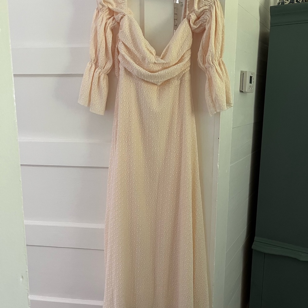Chic Cream Off-Shoulder Midi Dress